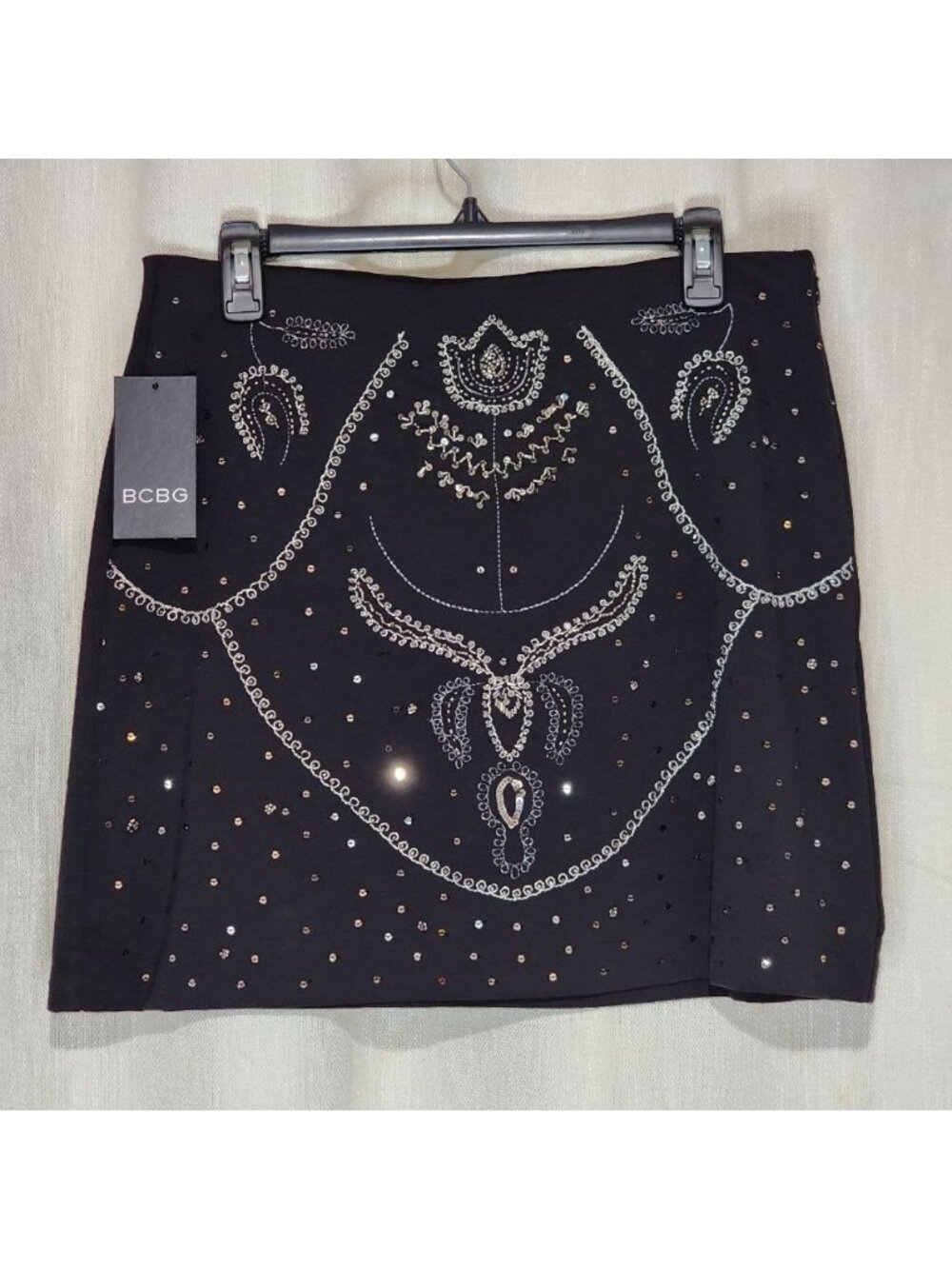 BCBG Women's Mini Skirt Embroidered A-Line Side Zip Lined Black Size 12 NWT